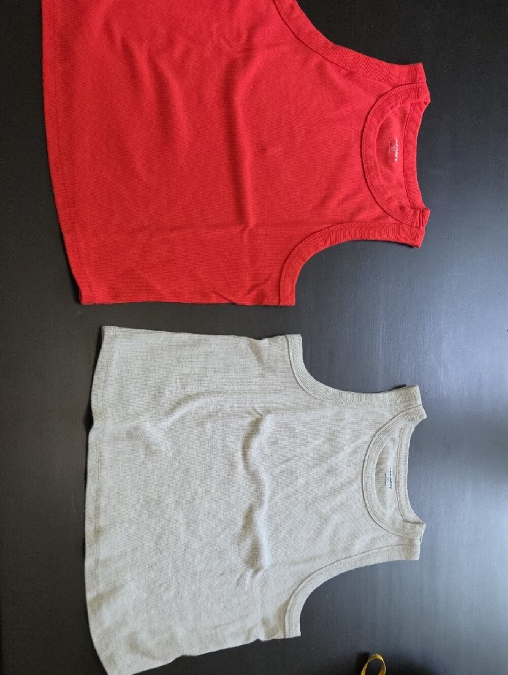 6 GAP or Old Navy Tanks - Picture 10 of 11